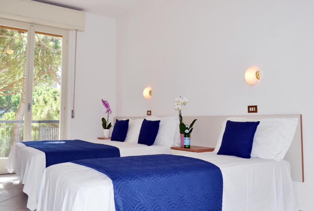 Hotel Elefantino Grey - Free Breakfast & Brunch Until 13-00 - Vicinissimi A Mirabilandia Milano Marittima Extérieur photo