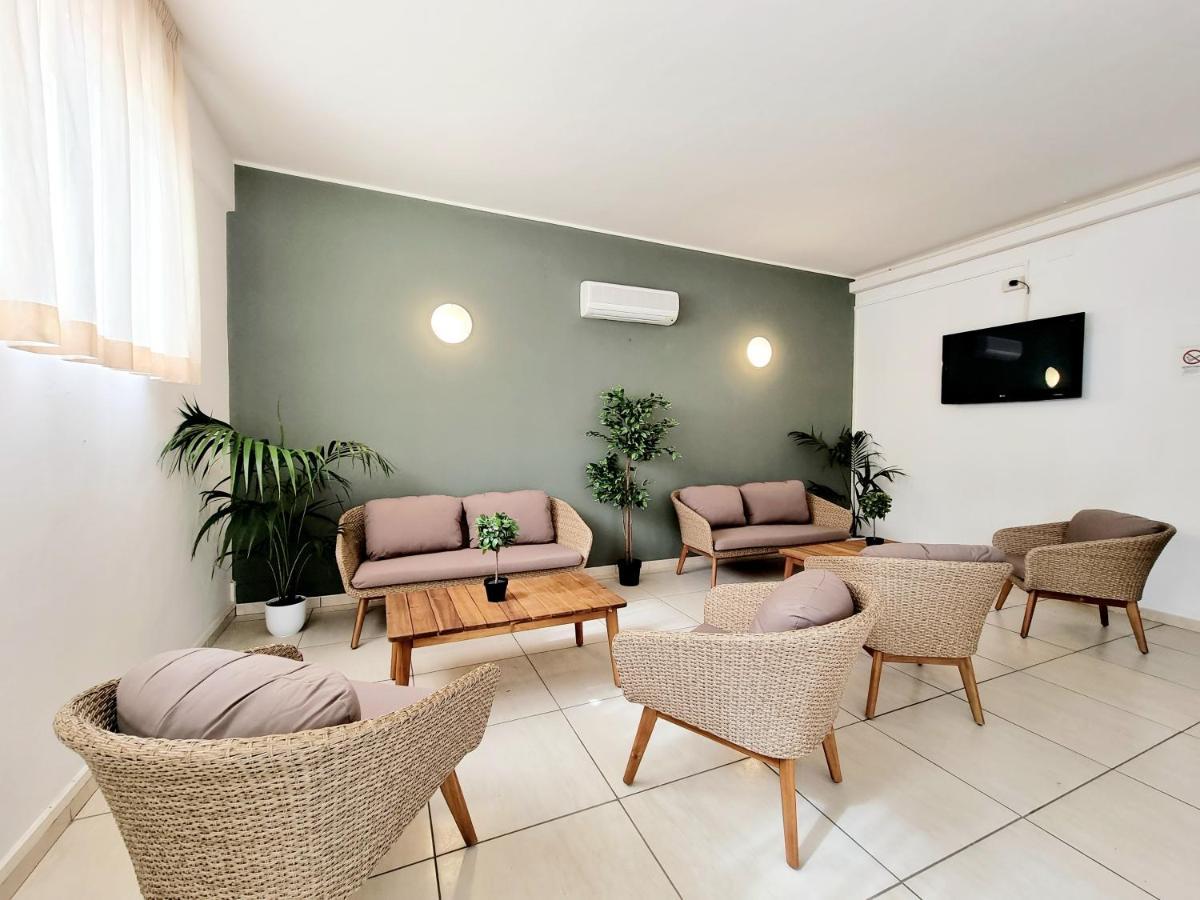 Hotel Elefantino Grey - Free Breakfast & Brunch Until 13-00 - Vicinissimi A Mirabilandia Milano Marittima Extérieur photo