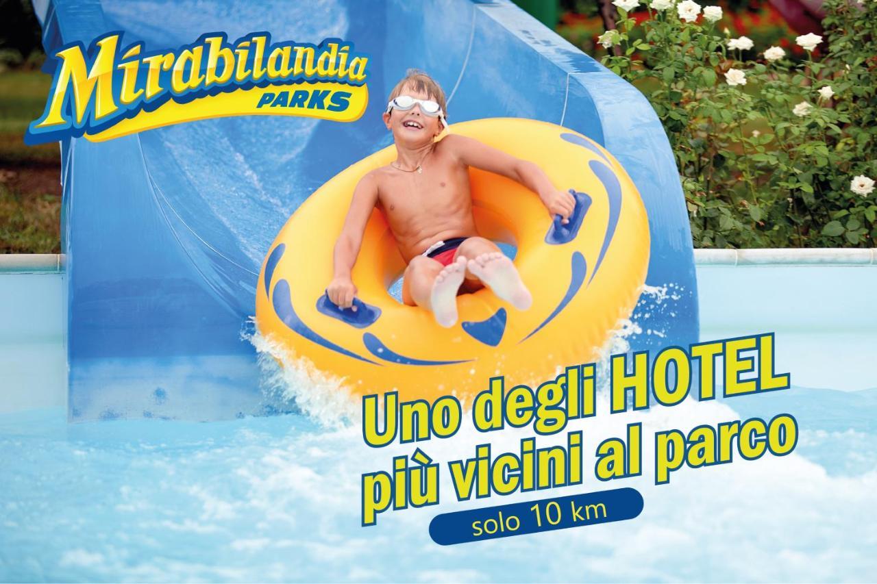 Hotel Elefantino Grey - Free Breakfast & Brunch Until 13-00 - Vicinissimi A Mirabilandia Milano Marittima Extérieur photo